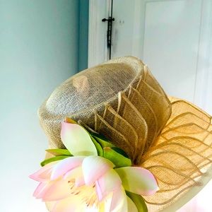 Formal hat perfect for tea party, Kentucky Derby, wedding or church!